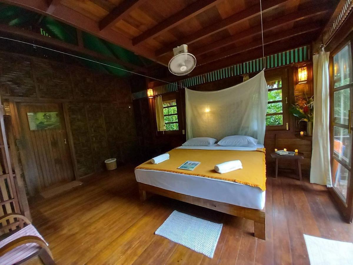 Hotel Our Jungle House Khao Sok National Park Exterior foto