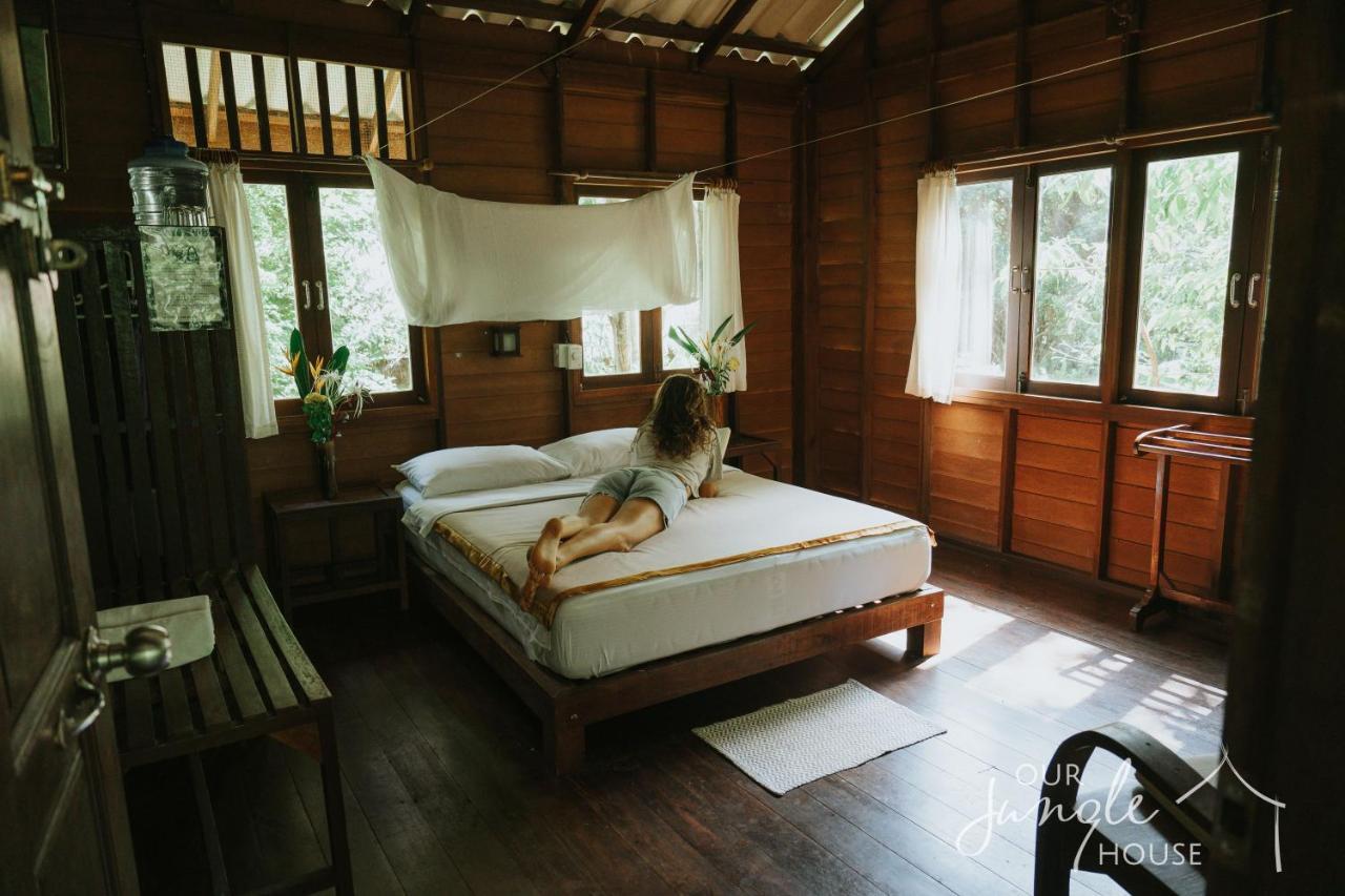 Hotel Our Jungle House Khao Sok National Park Exterior foto