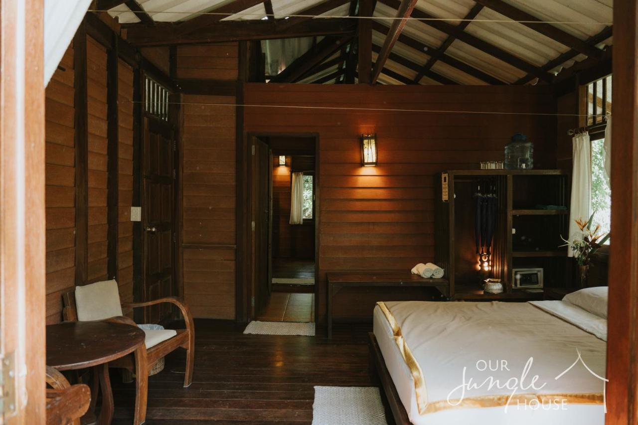 Hotel Our Jungle House Khao Sok National Park Exterior foto