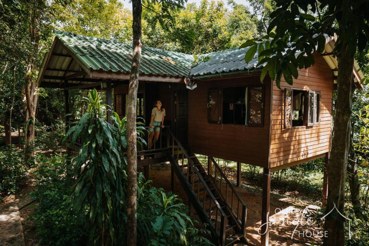 Hotel Our Jungle House Khao Sok National Park Exterior foto