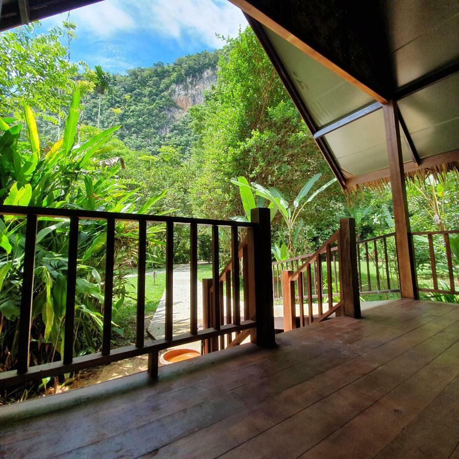 Hotel Our Jungle House Khao Sok National Park Exterior foto